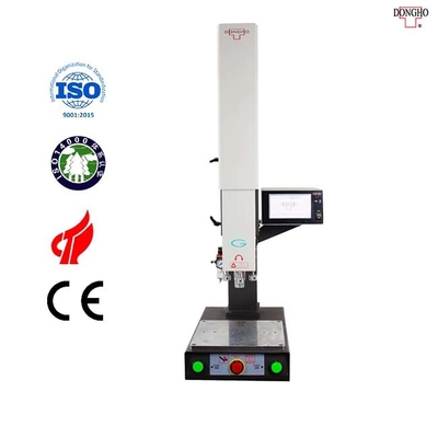 Macchina di plastica 15kHz 3000W di saldatura a ultrasuoni pneumatica con il touch screen a 7 pollici di colore