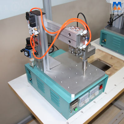 macchina di Ultrasonic Spot Welding del saldatore a punti di Earloop della maschera di protezione 35KHz