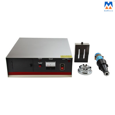 sistema continuo di saldatura a ultrasuoni del generatore di ultrasuoni 2600W con il trasduttore e Horn del generatore